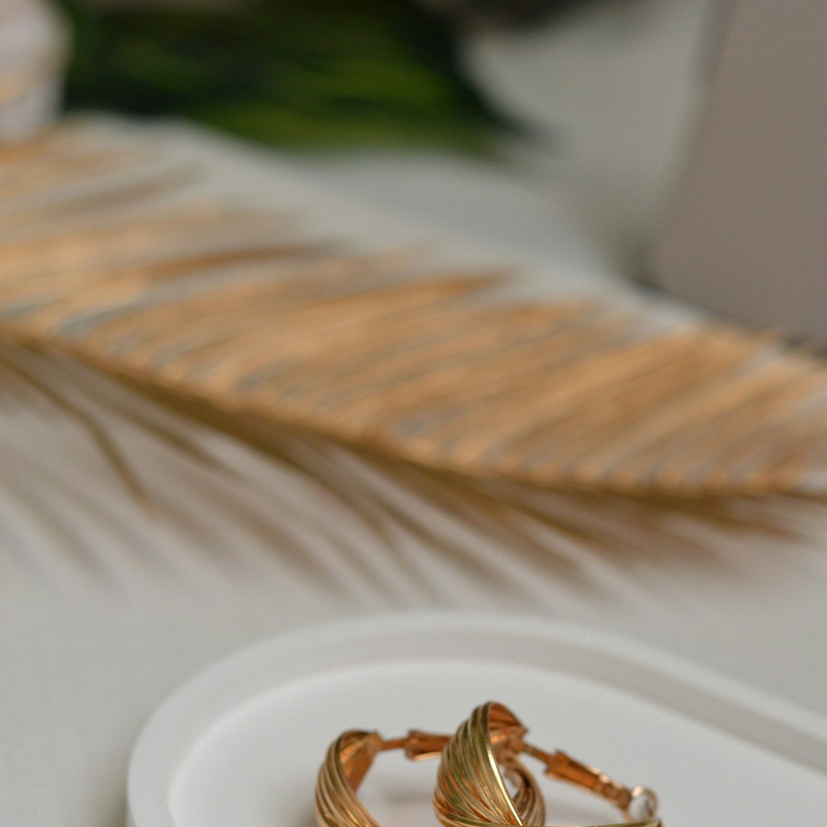 Minimal Dome Gold Ring